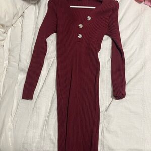 Elegant Burgundy Ribbed Dress